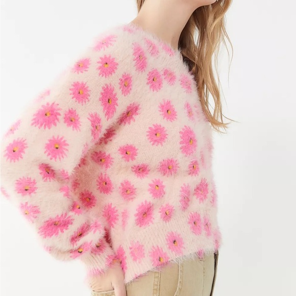 Urban Outfitters Pink Floral Knit Pullover Sweater - Picture 5 of 12